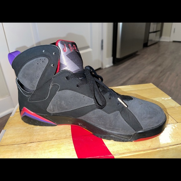 Jordan DMP 7 (Men’s Size 10) Will Sell Separately - Picture 14 of 16